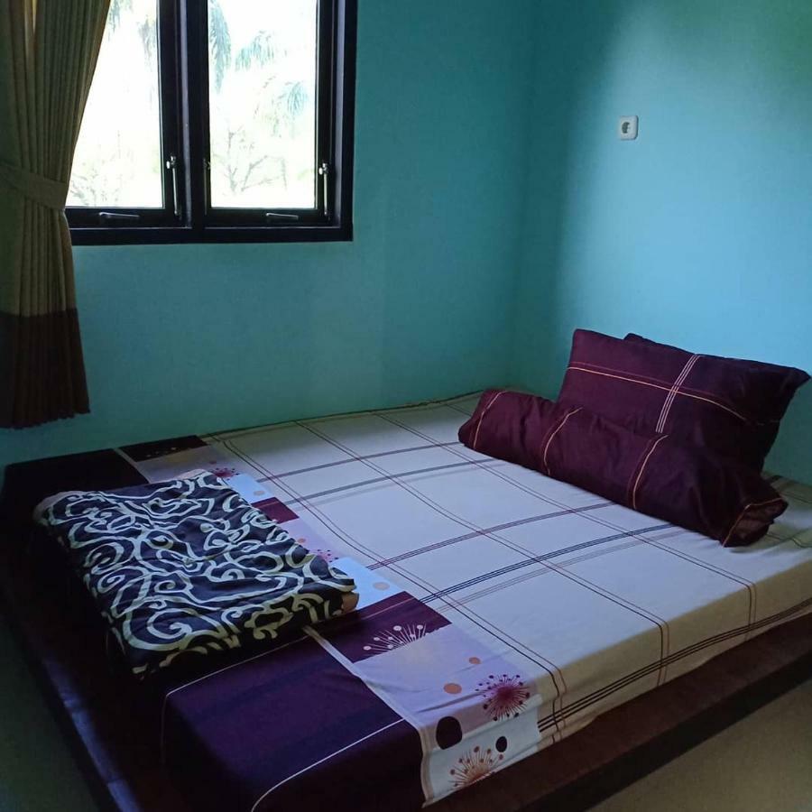Green Homestay Malang Eksteriør bilde
